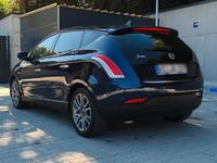 Gebraucht Lancia Delta 120 PS (88 kW) 2010 Blau Kleinwagen