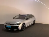Gebraucht VW Passat R-line 150 PS (110 kW) 2024 Oyster silver metallic Kombi