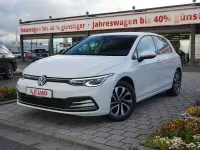 Second-hand VW Golf VIII Active 150 CP (110 kW) 2023 Alb Berlinǎ