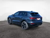 Gebraucht Audi Q6 e-tron Ambiente 185 kW (252 PS) 2025 Manhattangrau metallic SUV