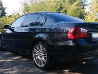 Używany BMW 320 163 KM (119 kW) 2005 Czarny Sedan/Limuzyna