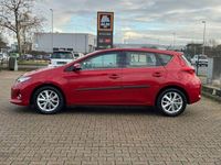 Gebraucht Toyota Auris 132 PS (97 kW) 2014 Red mica metallic / wildfire Limousine