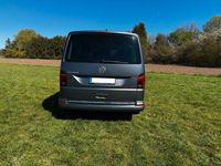 Używany VW Multivan Generation Six 150 KM (110 kW) 2022 Szary Minivan