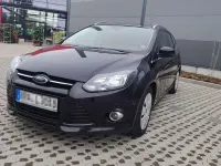 Używany Ford Focus Titanium 150 KM (110 kW) 2012 Czarny Kombi