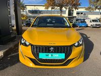 Gebraucht Peugeot 208 Active 101 PS (74 kW) 2023 Gelb Kleinwagen