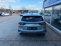 Neu Kia Ceed 140 PS (102 kW) 2026 Grau Kleinwagen