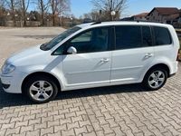 Gebraucht VW Touran 140 PS (102 kW) 2007 Weiß Van / Kleinbus