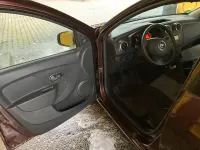 Gebraucht Dacia Sandero 73 PS (53 kW) 2017 Braun Kleinwagen