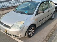 Gebraucht Ford Fiesta 70 PS (51 kW) 2005 Silber Kleinwagen