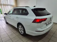 Gebraucht VW Golf VIII Life 116 PS (85 kW) 2023 Pure white Kombi