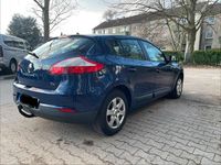 Gebraucht Renault Mégane 115 PS (84 kW) 2013 Blau Limousine