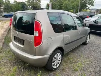 Gebraucht Skoda Roomster 69 PS (50 kW) 2008 Gelb Van / Kleinbus