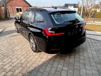 Gebraucht BMW 318 156 PS (114 kW) 2022 Schwarz Kombi