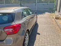 Gebraucht Mercedes A180 Urban 122 PS (89 kW) 2013 Braun Kleinwagen