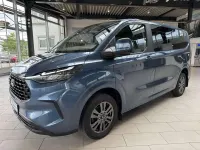 Gebraucht Ford Tourneo Custom Trend 136 PS (100 kW) 2024 Chromablau Van