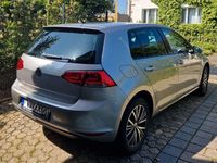 Gebraucht VW Golf VII Allstar 86 PS (63 kW) 2016 Grau Limousine