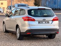 Gebraucht Ford Focus Ambiente 101 PS (74 kW) 2016 Silber Kombi