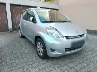 Gebraucht Daihatsu Sirion 69 PS (50 kW) 2011 Silber Kleinwagen