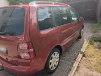 Używany VW Touran 140 KM (102 kW) 2007 Czerwony Minivan