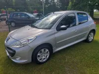 Gebraucht Peugeot 206 Basis 75 PS (55 kW) 2009 Aluminiumgrau/metallic Kleinwagen