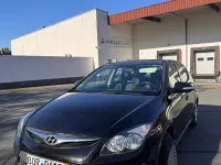 Gebraucht Hyundai i30 105 PS (77 kW) 2011 Schwarz Kombi