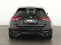 Gebraucht Mercedes A250 Premium 238 PS (175 kW) 2024 Kosmosschwarz Limousine