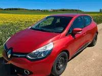 Gebraucht Renault Clio 90 PS (66 kW) 2013 Rot Kleinwagen