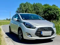 Gebraucht Hyundai ix20 125 PS (91 kW) 2017 Silber Kleinwagen