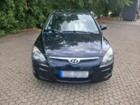 Gebraucht Hyundai i30 105 PS (77 kW) 2009 Schwarz Kleinwagen