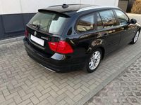 Gebraucht BMW 320 Performance 184 PS (135 kW) 2011 Schwarz Kombi