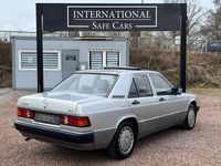 Gebraucht Mercedes 190 94 PS (69 kW) 1991 Silber Limousine