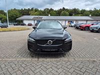 Gebraucht Volvo V60 Plus 455 PS (334 kW) 2025 Schwarz Kombi