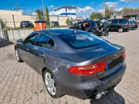 Gebraucht Jaguar XE Prestige 180 PS (132 kW) 2016 Grau Limousine