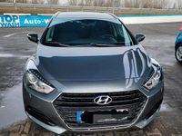 Gebraucht Hyundai i40 Edition 165 PS (121 kW) 2018 Silber Kombi