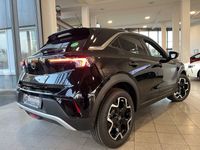 Gebraucht Opel Mokka-e Ultimate 100 kW (136 PS) 2023 Lackierung schwarz perla nera/typ aussenverkleidung metalliclackierung SUV