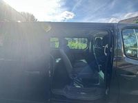 Second-hand Opel Vivaro 145 CP (106 kW) 2017 Negru Monovolum