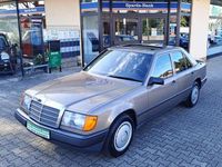 Gebraucht Mercedes E230 132 PS (97 kW) 1988 Braun Limousine