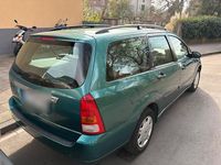 Gebraucht Ford Focus 100 PS (73 kW) 2000 Grün Kombi