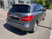 Gebraucht Mercedes B180 122 PS (89 kW) 2013 Grau Kleinwagen