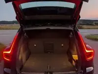 Gebraucht Volvo XC40 R-Design 190 PS (139 kW) 2019 Schwarz SUV