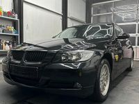 Gebraucht BMW 318 143 PS (105 kW) 2007 Schwarz Limousine