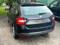 Gebraucht Skoda Rapid 90 PS (66 kW) 2015 Schwarz Kleinwagen