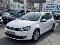 Gebraucht VW Golf VI Team 105 PS (77 kW) 2010 Weiß Kleinwagen