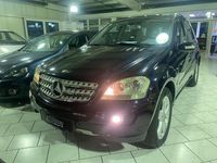 Gebraucht Mercedes ML320 224 PS (164 kW) 2007 Blau SUV