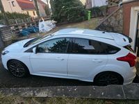Gebraucht Ford Focus ST 250 PS (183 kW) 2013 Weiß Limousine