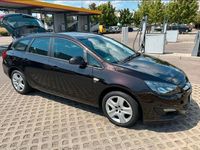 Gebraucht Opel Astra 140 PS (102 kW) 2014 Braun Kombi