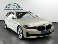 Gebraucht BMW 520 Sport Line 190 PS (139 kW) 2023 Weiß Kombi