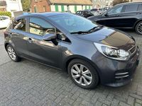 Gebraucht Kia Rio 84 PS (61 kW) 2016 Grau Kleinwagen