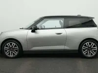 Używany Mini Cooper Classic 135 kW (184 KM) 2025 Szary Hatchback