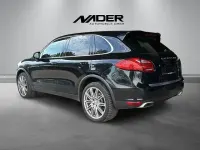 Usata Porsche Cayenne 245 CV (180 kW) 2012 Verde SUV